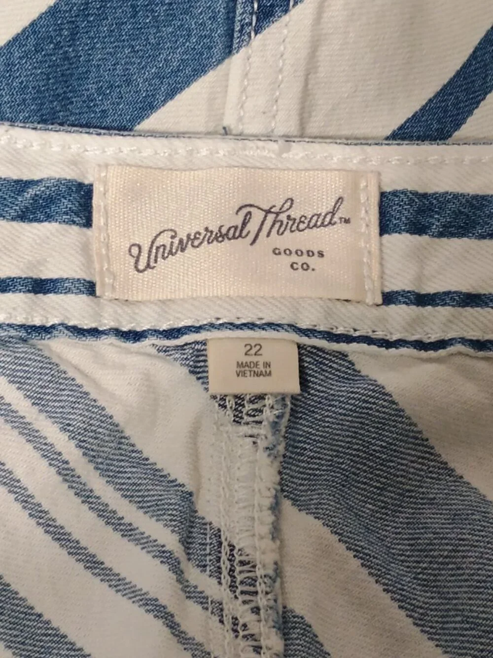 Universal Thread Blue White Diagonal Striped Denim Mini Skirt Women’s Size 22